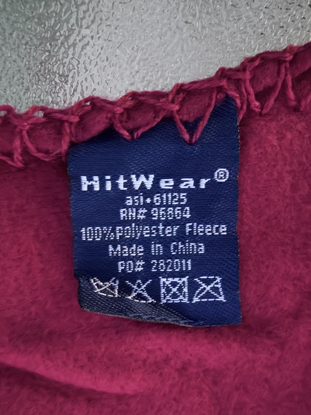 Magenta MOOG Branded Roll-Up Fleece Travel Picnic Blanket ~ 54”x45” - Picture 4 of 4